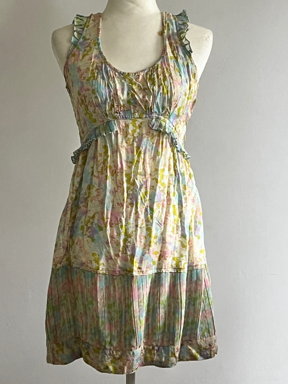 Whimsical, Vintage, Asian Floral Rare Dress , Ruffled, Great 4 Spring or Summer